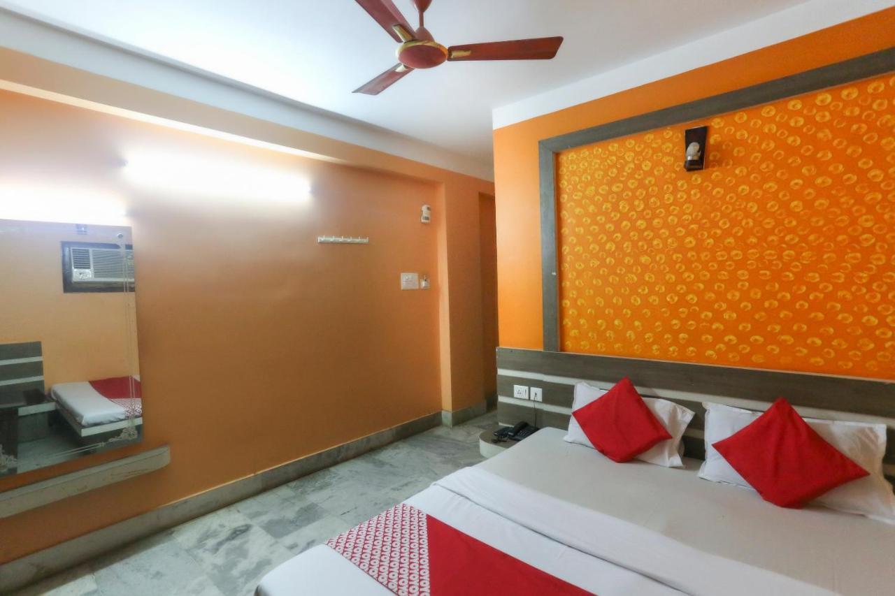 Oyo 60609 Hotel Tanushree Rampurhat Exteriör bild